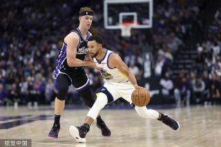 在角球传中 在角球传中